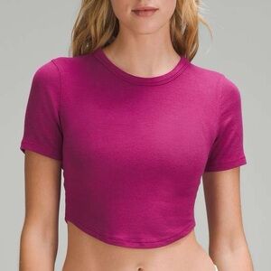 lululemon cropped tee